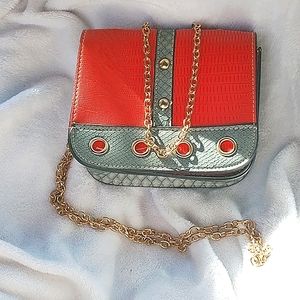 NWOT Gorgeous Ecosse Leather Crossbody bag